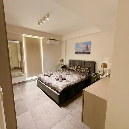 Seaview 9th Floor Sliema With Valletta Views グジラ