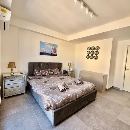 Seaview 9th Floor Sliema With Valletta Views * グジラ