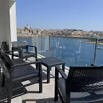 Appartement Seafront Seaview Sliema With Valletta Views