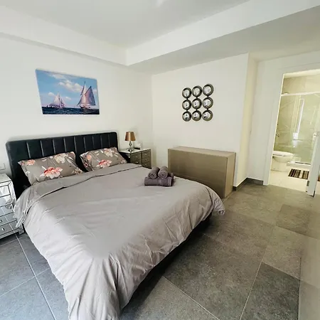 Seaview 9th Floor Sliema With Valletta Views