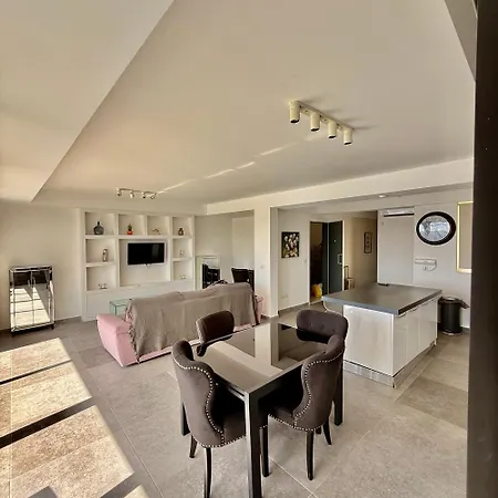 Seaview 9th Floor Sliema With Valletta Views * Gzira