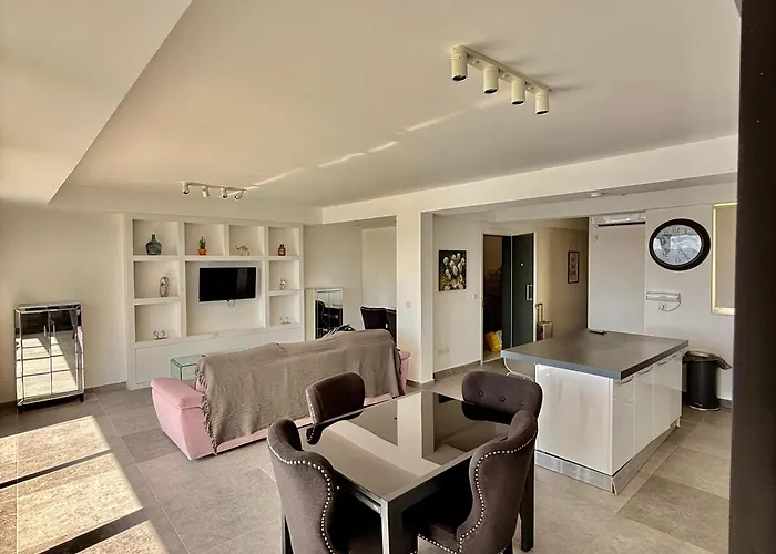 Seaview 9th Floor Sliema With Valletta Views * Gzira