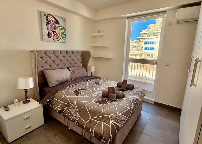 Seaview 9th Floor Sliema With Valletta Views